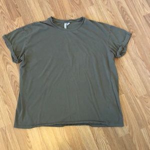 DIVIDED H&M Basic T-Shirt